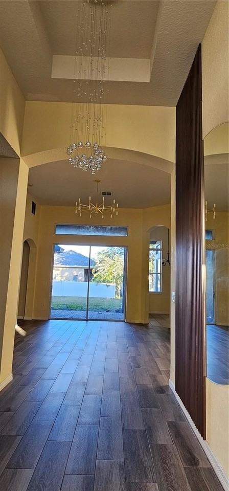 1011 Costa Mesa Ln - Photo 2 of 8