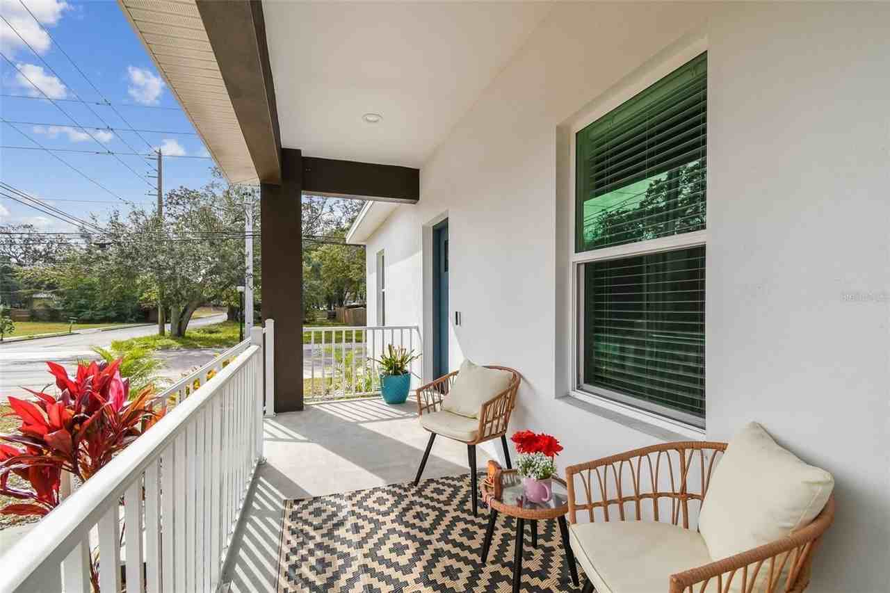 524 S Grosse Ave - Photo 4 of 41