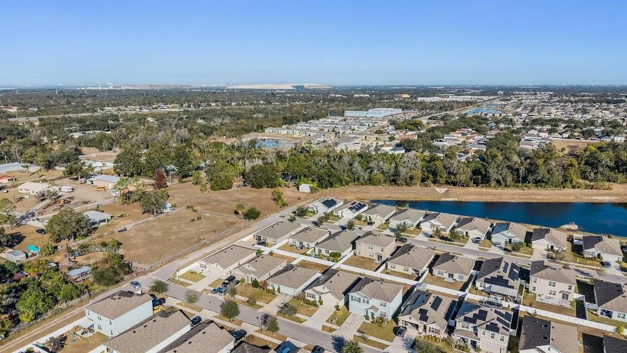 10210 Golden Light Ct - Photo 7 of 39