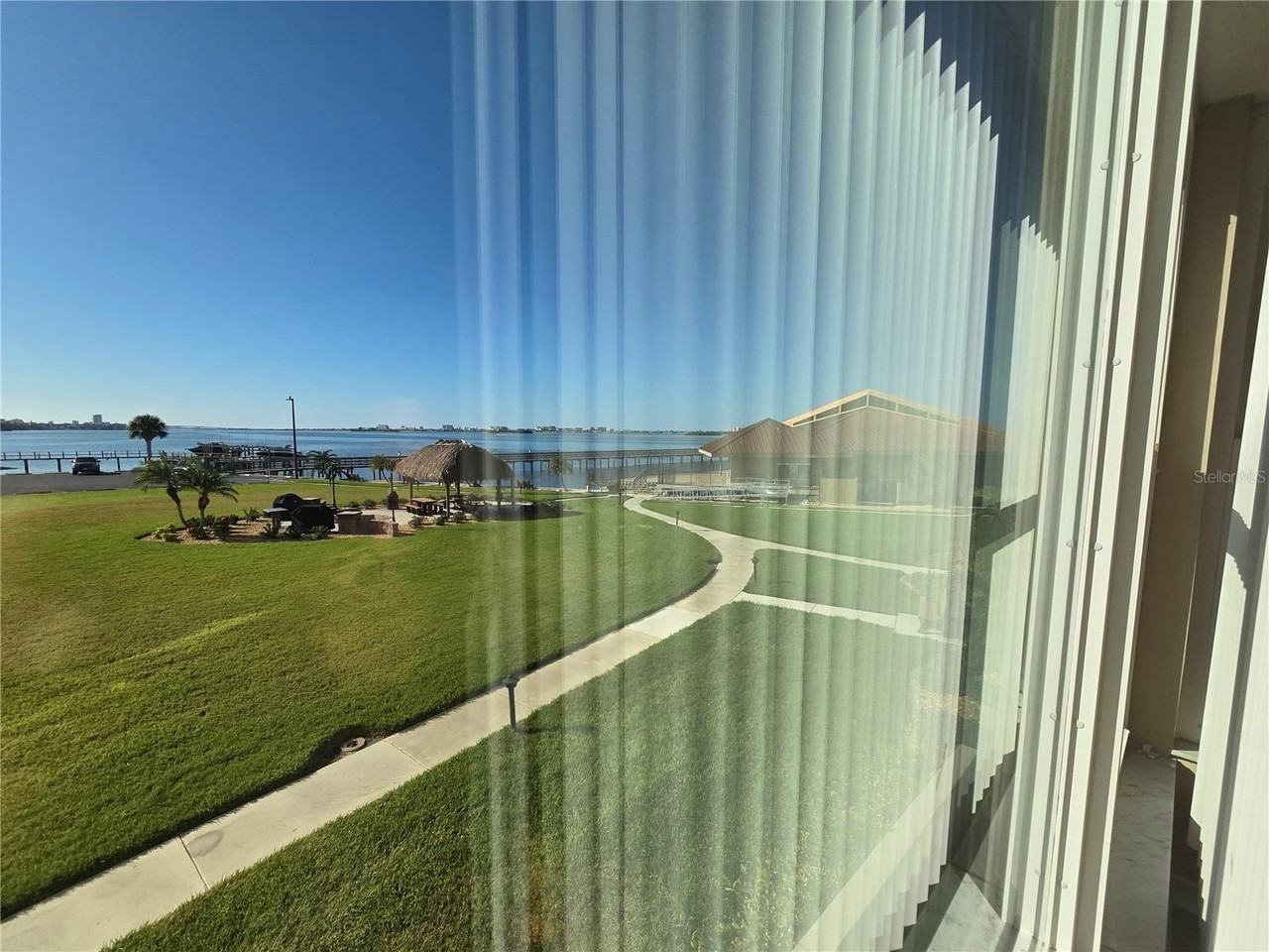 634 Edgewater Dr #242 - Photo 6 of 26