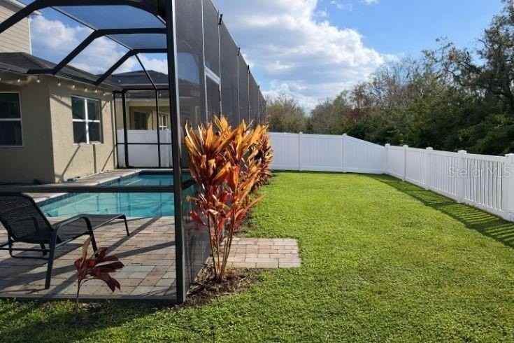 9110 Freedom Hill Dr - Photo 5 of 36