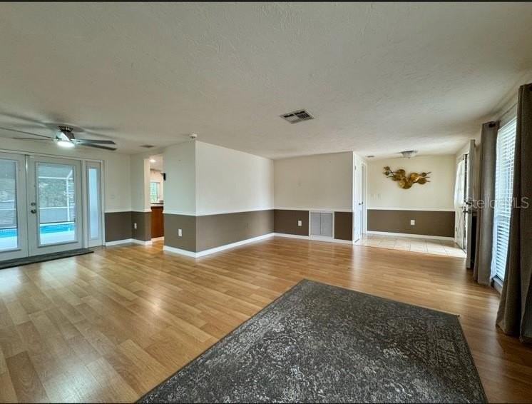 8513 Sunflower Ln - Photo 2 of 13