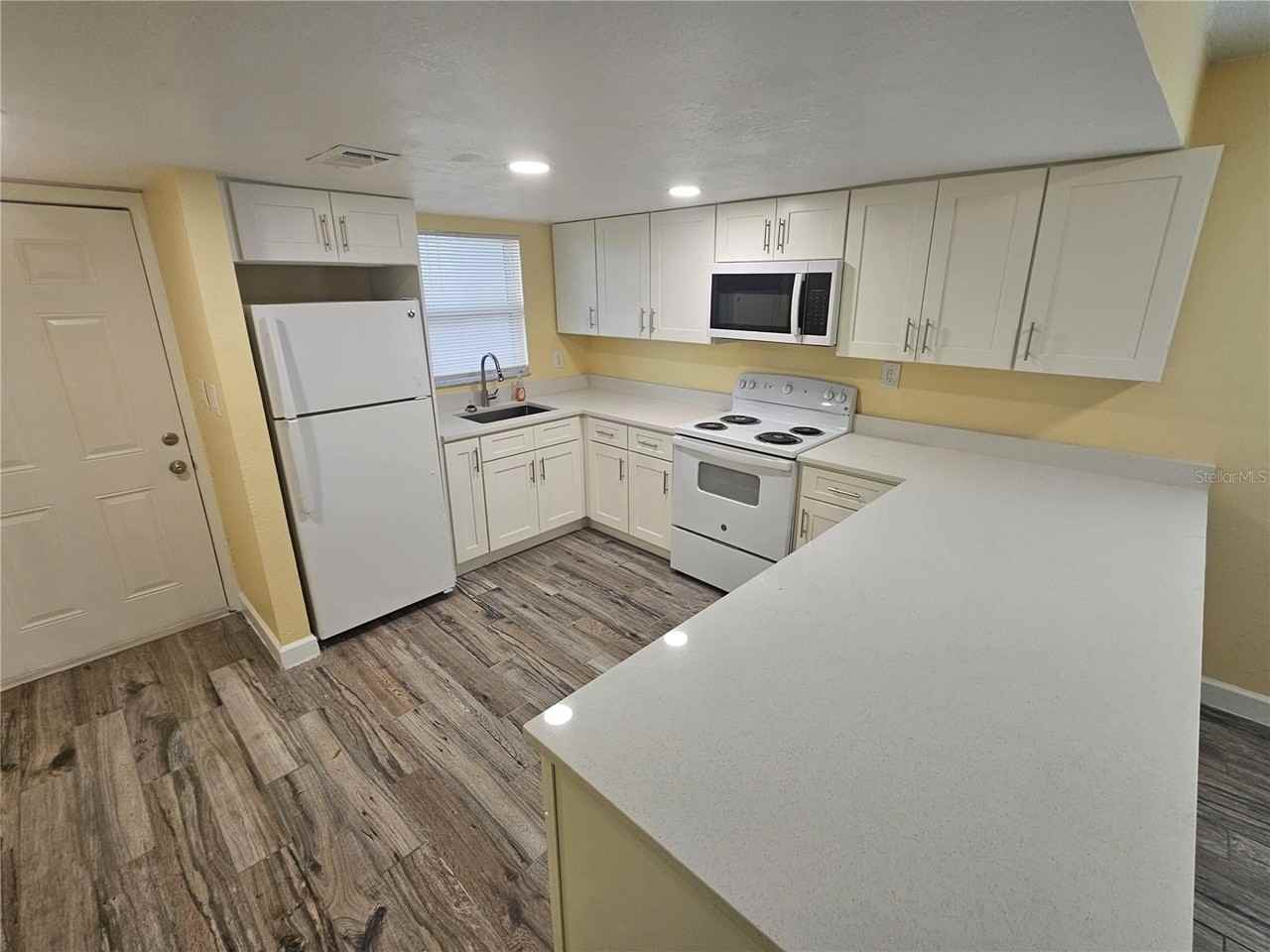 2035 Alpine Rd #4 - Photo 6 of 18