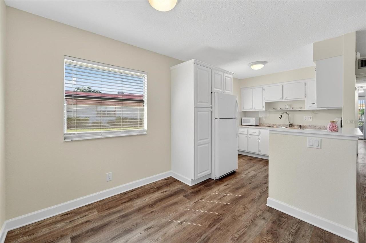 1802 Bedford Ln #12 - Photo 6 of 27