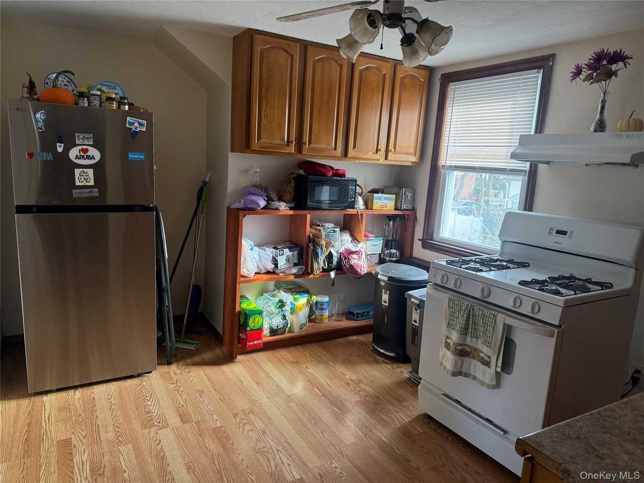 231 Jefferson Ave 2nd Fl #2ndFL - Photo 4 of 5