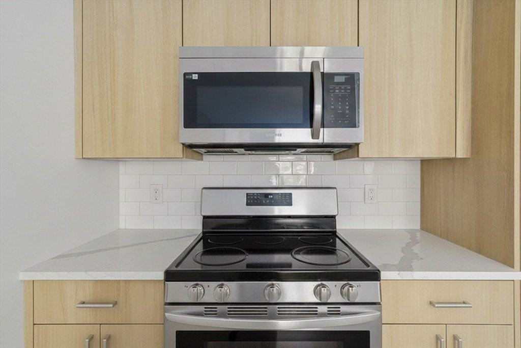 1035 Commonwealth Ave Unit 204 #204 - Photo 4 of 18