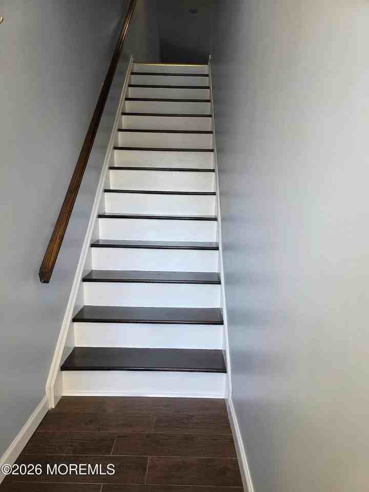 5 Claridge Ct Unit 4 #4 - Photo 3 of 13