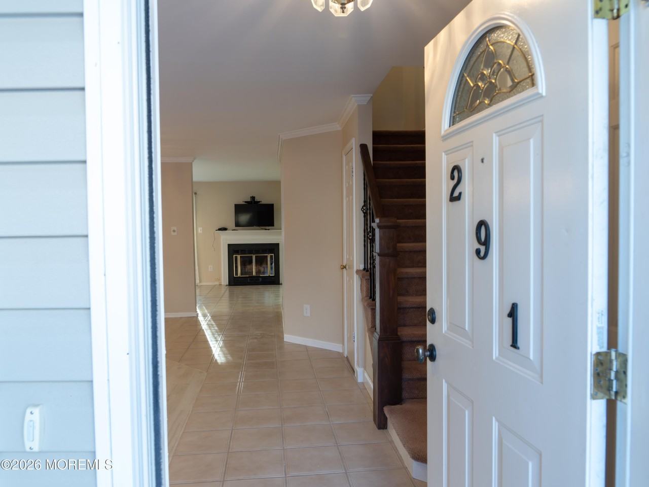 291 Stratford Pl - Photo 2 of 23