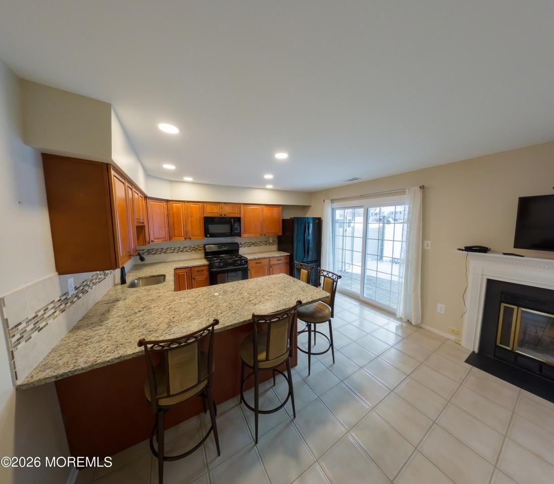 291 Stratford Pl - Photo 5 of 23