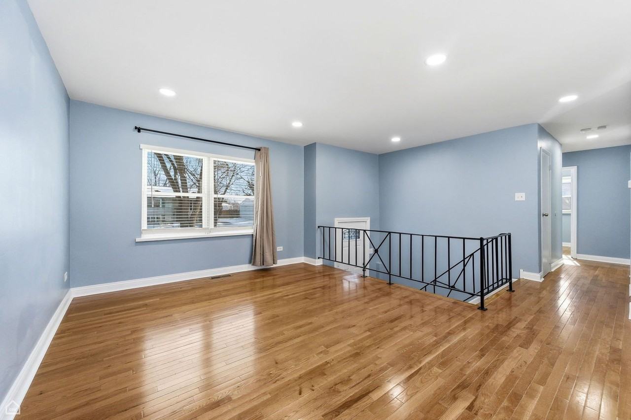 22180 Navaho Ave - Photo 5 of 29