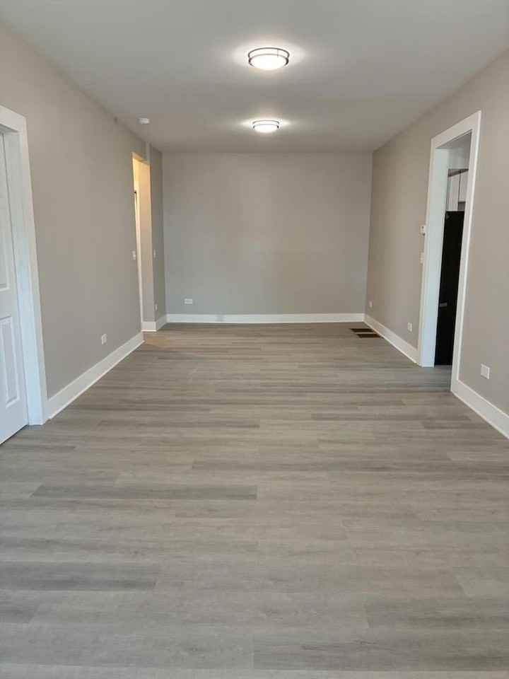 1542 Victoria Ave Apt 2 #2 - Photo 5 of 21