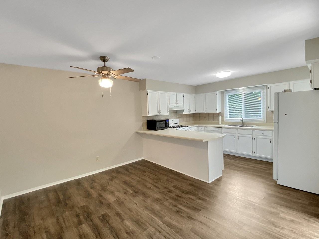 36934 N Il Route 59 Unit 2 #2 - Photo 3 of 9