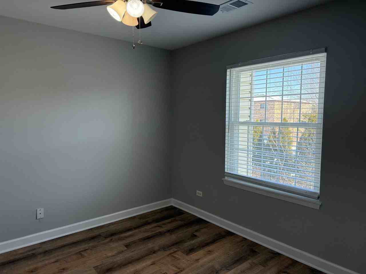 1403 E Wyndham Cir Apt 205 #205 - Photo 7 of 14