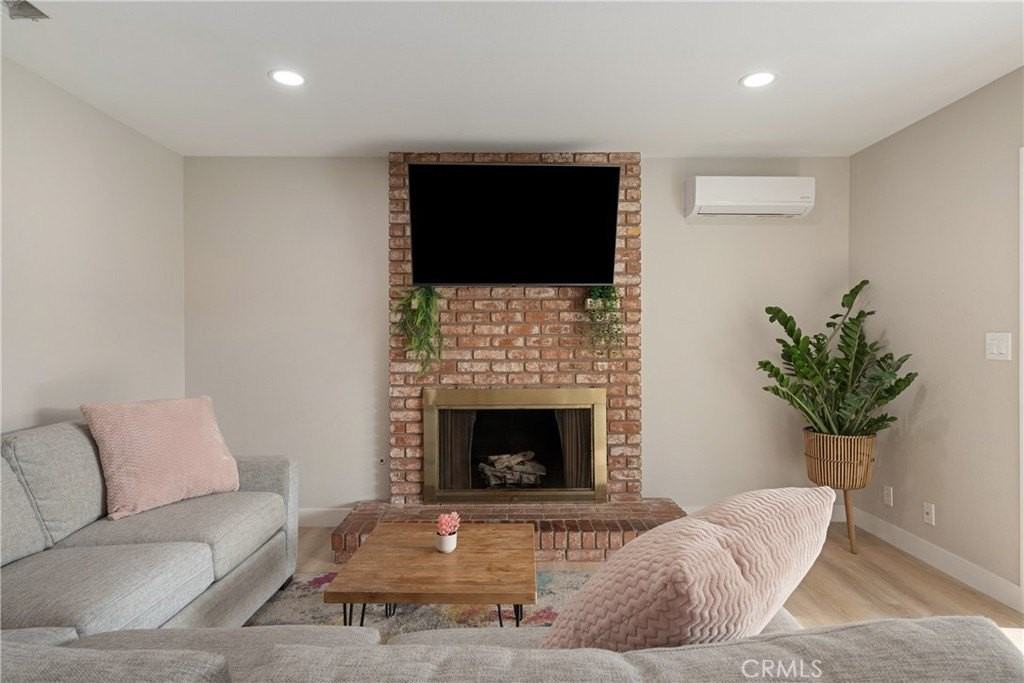 1540 Via Buena - Photo 3 of 12