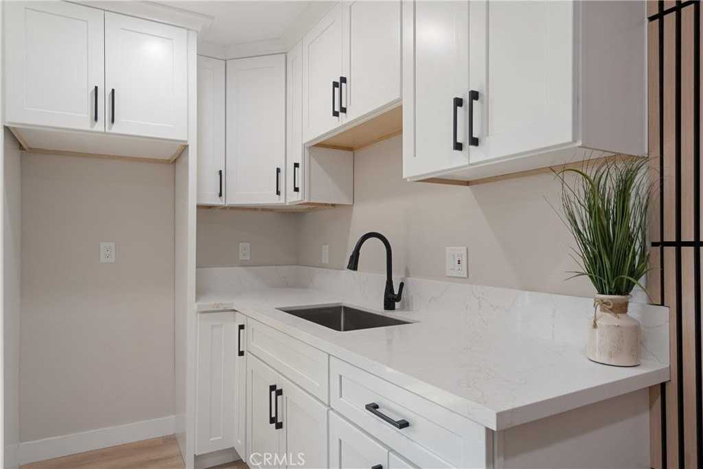 1540 Via Buena - Photo 6 of 12