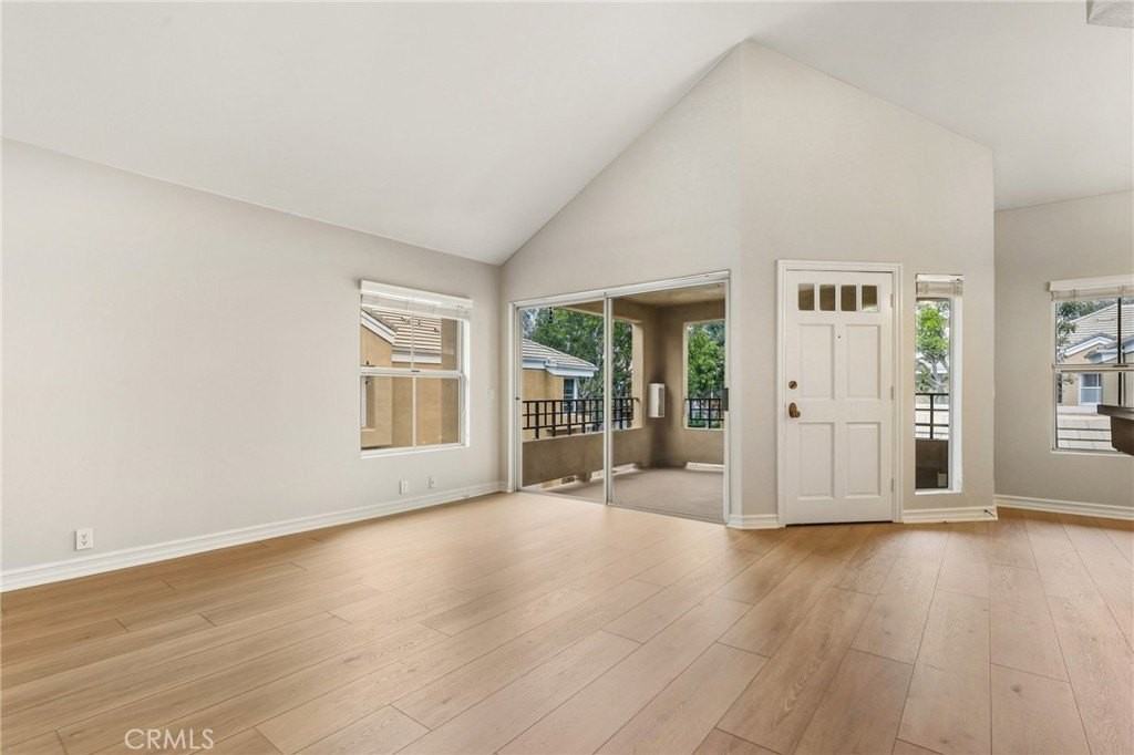 5 Rice Aisle - Photo 3 of 24