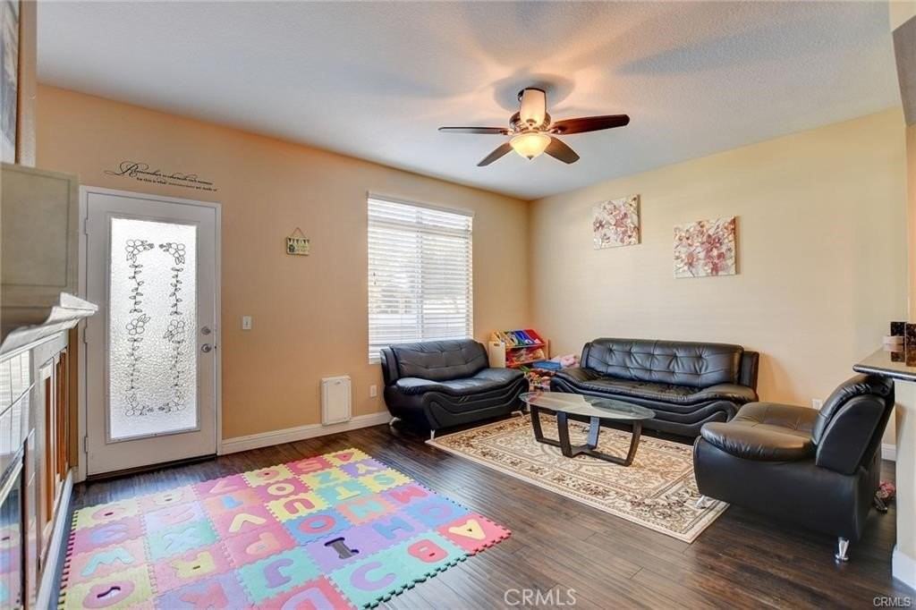 690 Azure Ln #5 - Photo 3 of 11