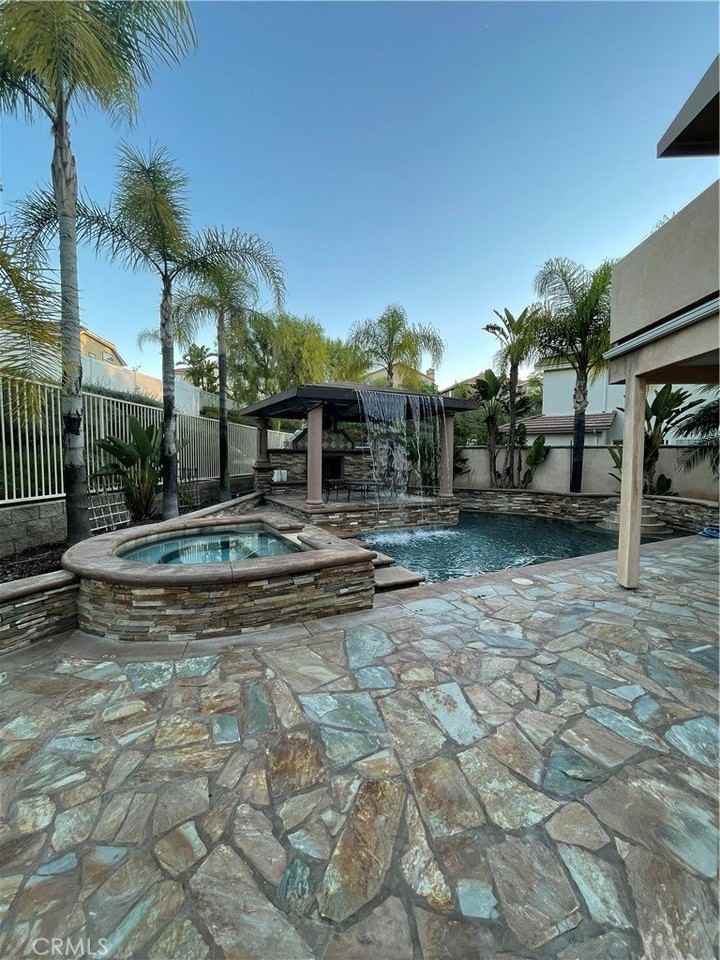 1 Via Perico - Photo 3 of 22