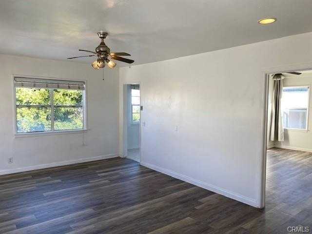 222 W Marquita #4 - Photo 6 of 11