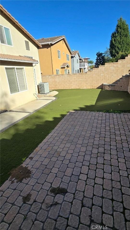 4413 Saint Andrews Dr - Photo 2 of 29