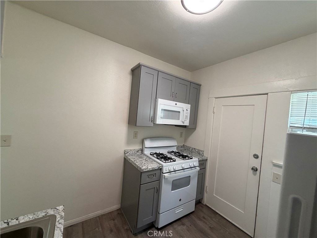 1917 E 4th St #9 - Photo 6 of 14