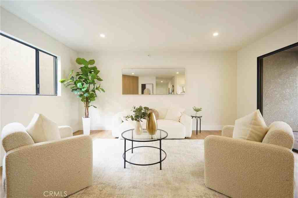 14927 Condon Ave #4 - Photo 2 of 35