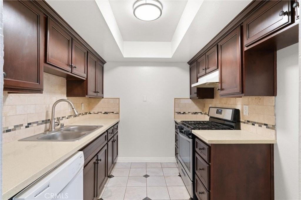 18961 Florida St #6 - Photo 5 of 18