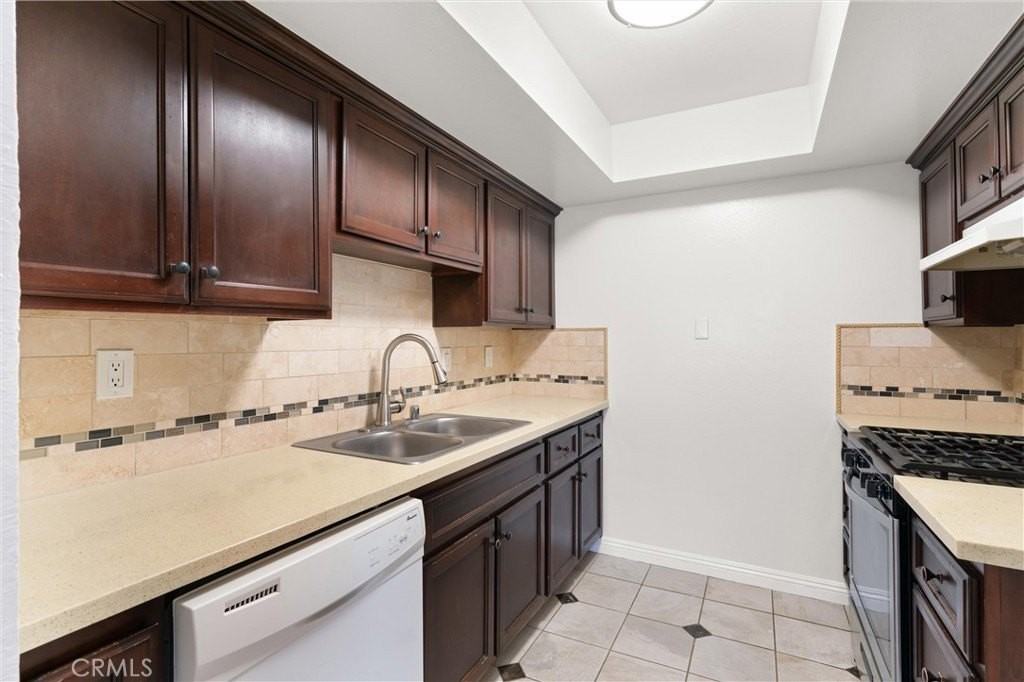 18961 Florida St #6 - Photo 6 of 18