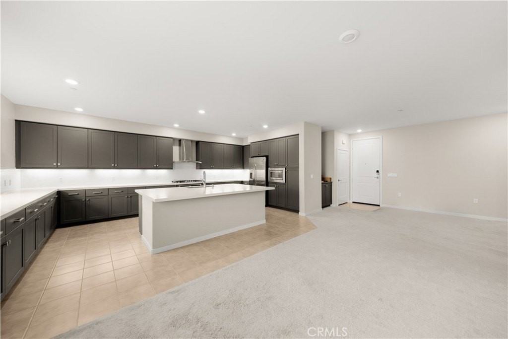 160 Tribeca - Photo 3 of 33