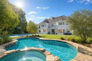 5946 Woodlake Ave - Photo 1 of 1