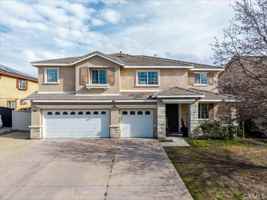 featured image of 39112 Desert Holly Ln