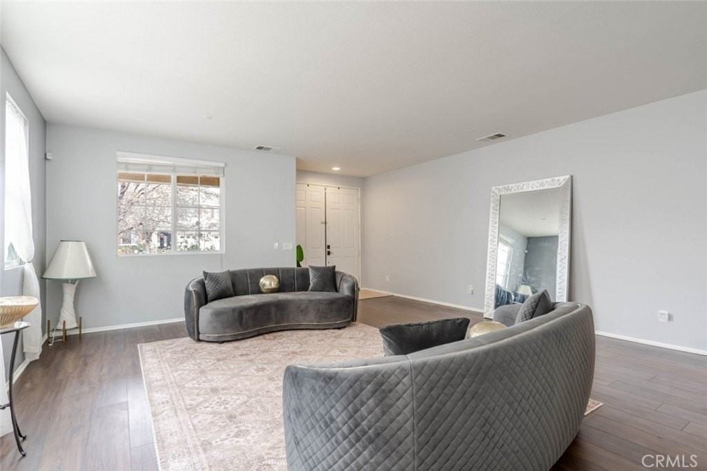 39112 Desert Holly Ln - Photo 6 of 40