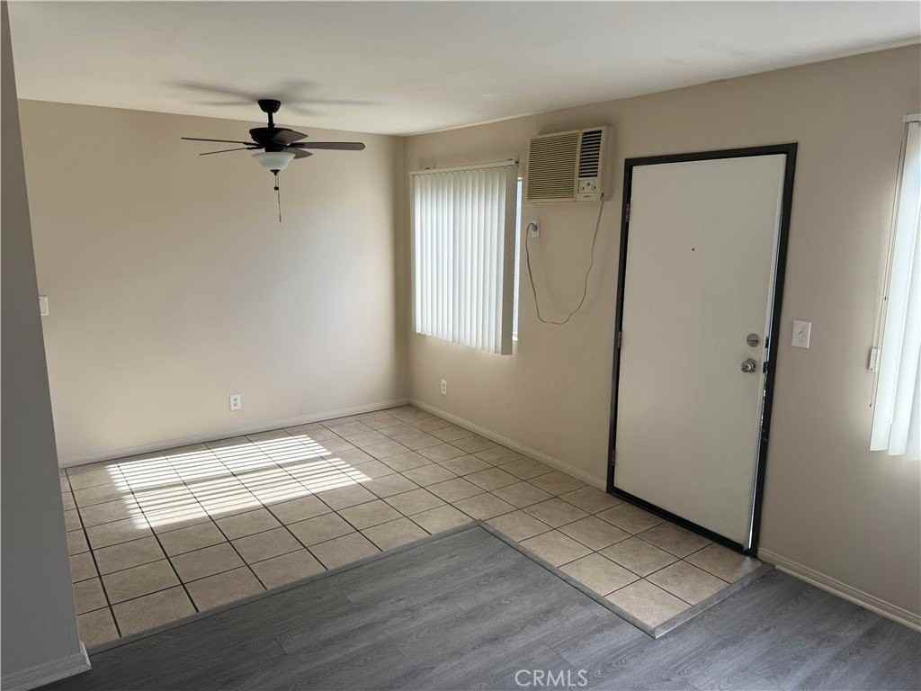 5855 Tujunga Ave #2 - Photo 5 of 13