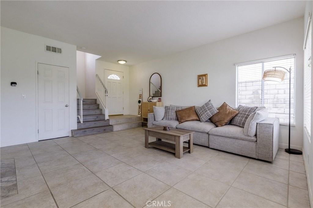 29629 Parkglen Pl - Photo 6 of 31