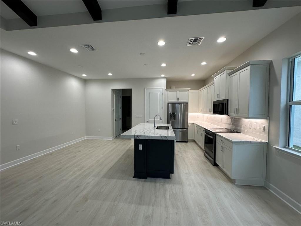 7255 Saona Ct - Photo 5 of 28