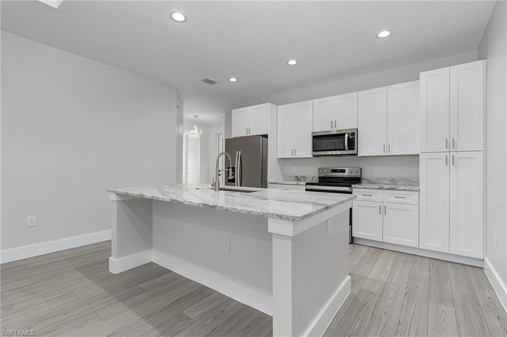 26221 Sandhill Blvd - Photo 4 of 19