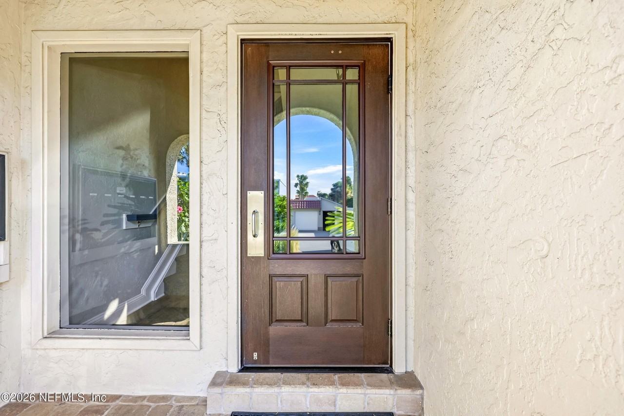 11 10th St #11 - Photo 2 of 50