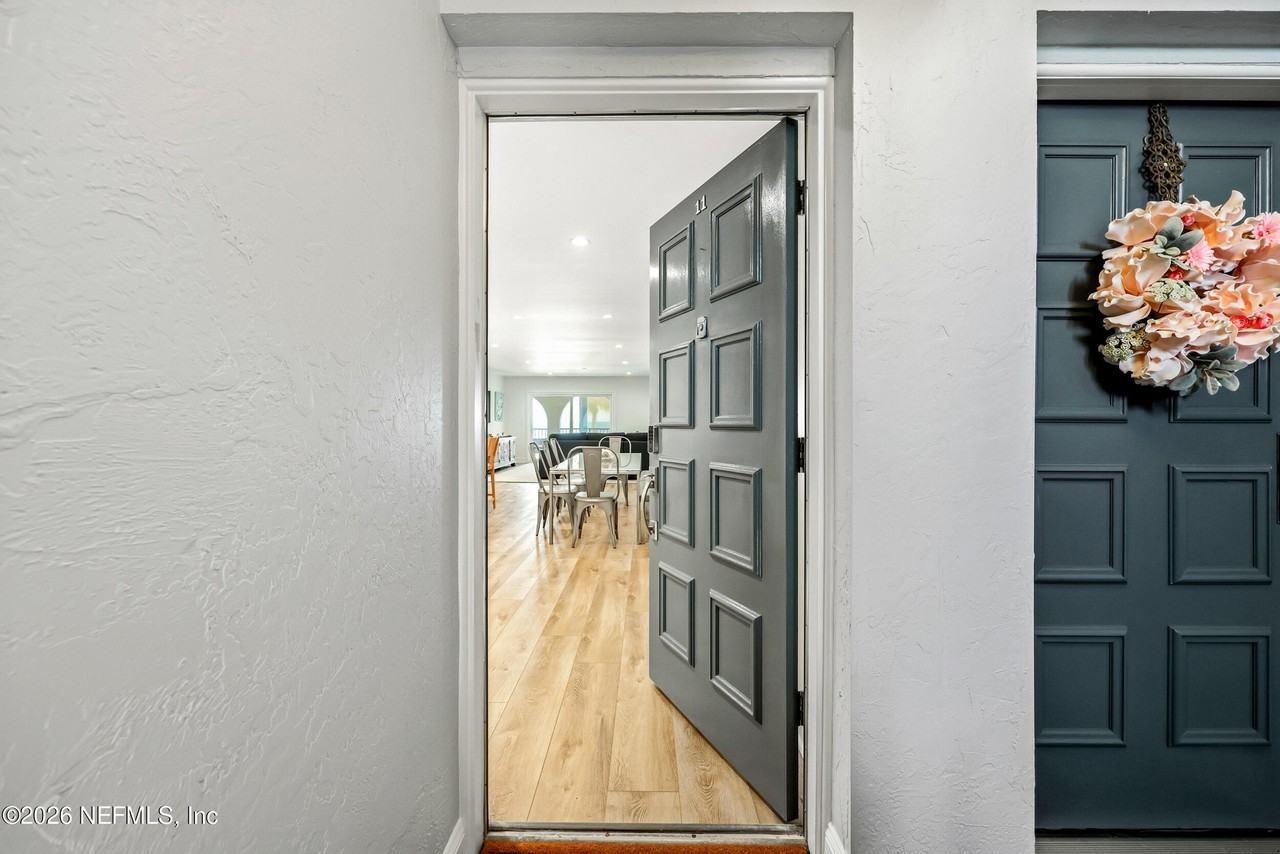 11 10th St #11 - Photo 5 of 50