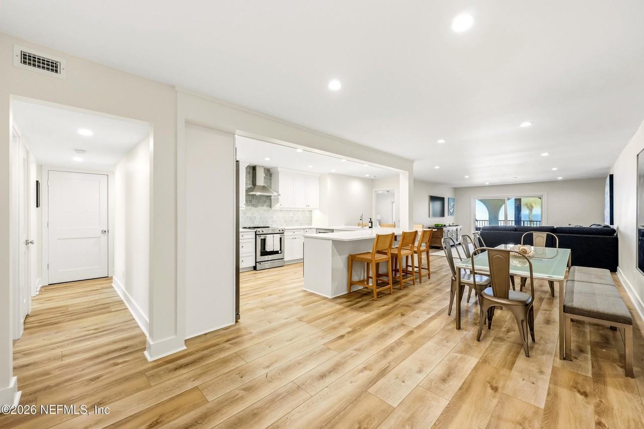 11 10th St #11 - Photo 7 of 50