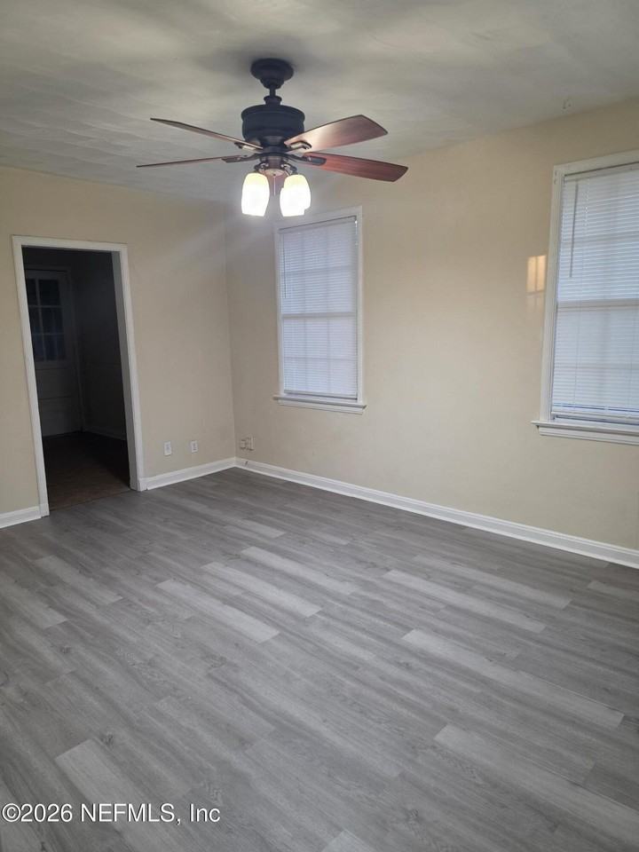 3235 Post St - Photo 4 of 11