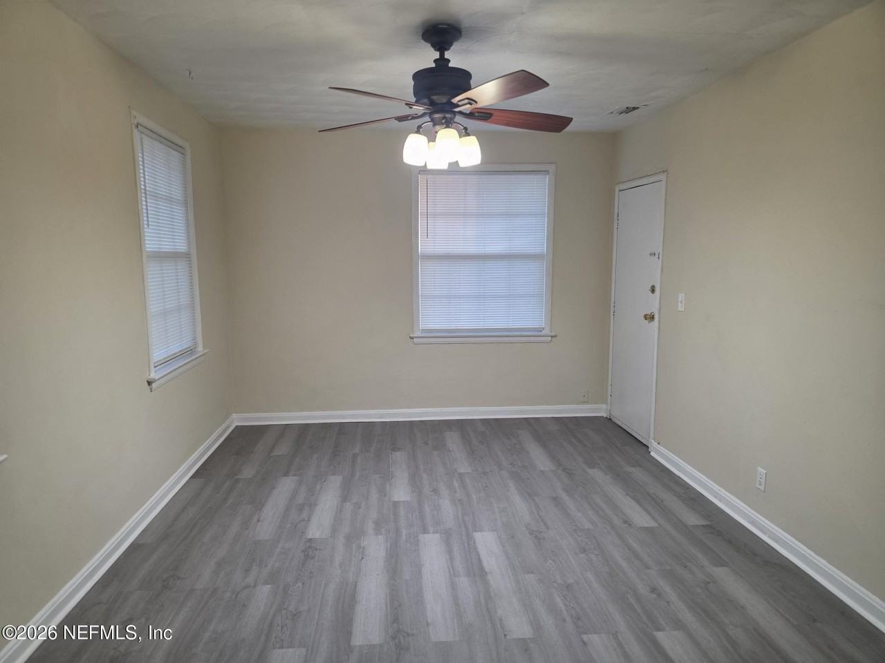 3235 Post St - Photo 5 of 11