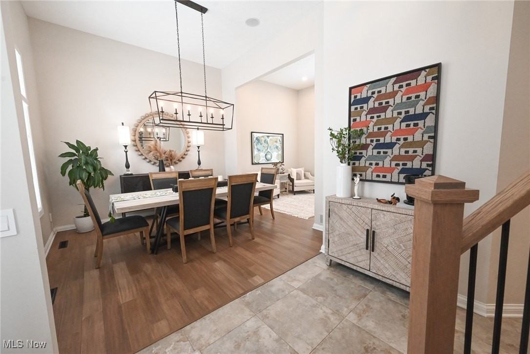 1305 Fieldstone Ct - Photo 2 of 42