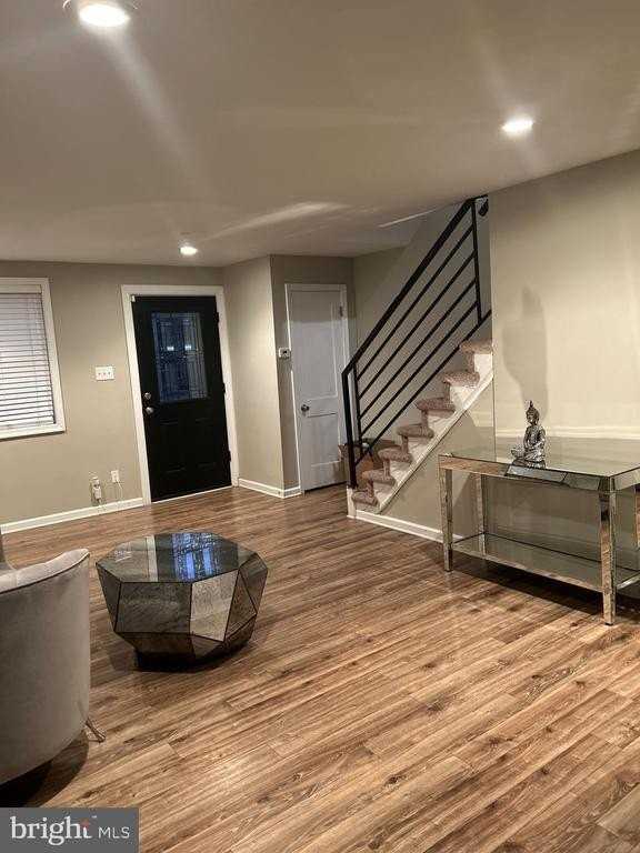 777 Bennington Rd - Photo 3 of 34