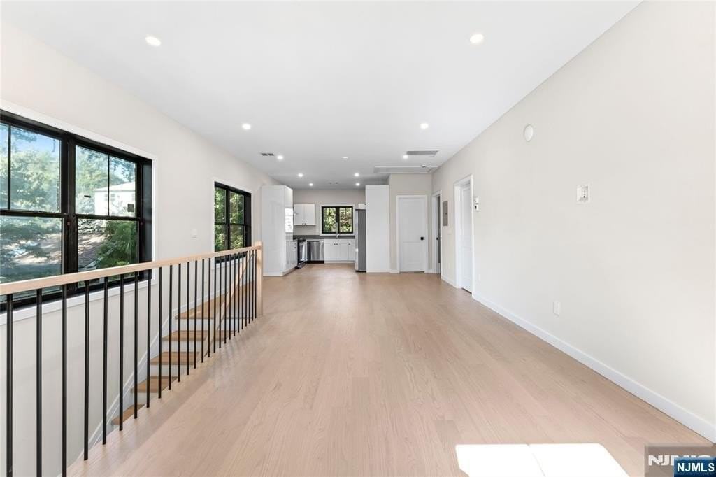 165 Jefferson Ave 2nd Fl - Photo 3 of 21