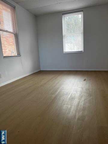 440 Highland Ave - Photo 2 of 10