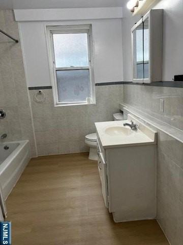 440 Highland Ave - Photo 6 of 10