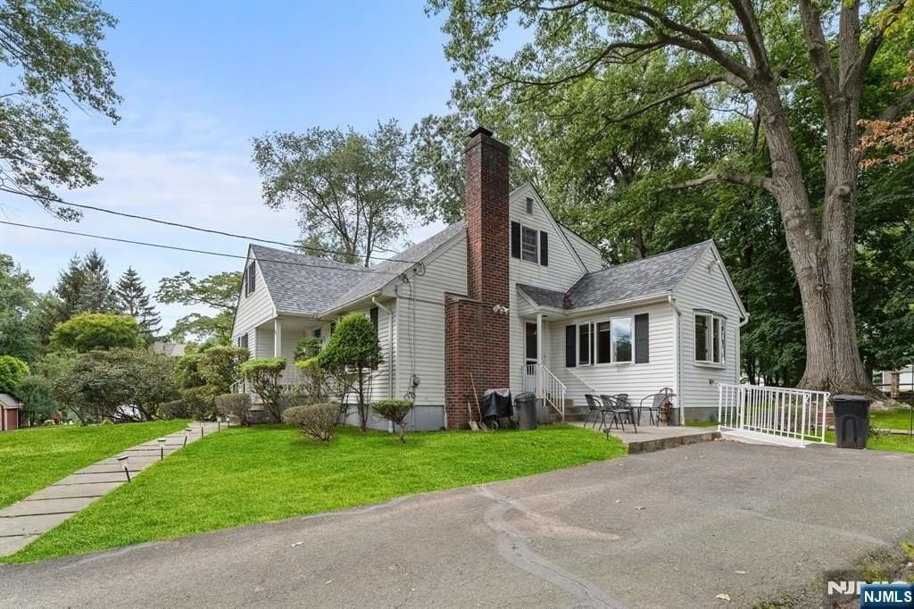 160 Spring Valley Rd - Photo 6 of 39