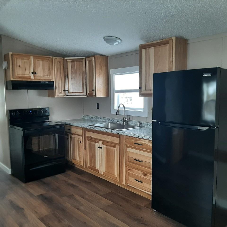 5 Middle Road - Photo 2 of 17