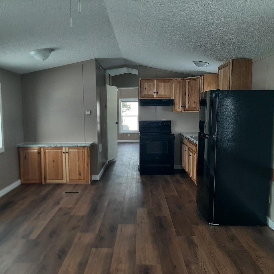 5 Middle Road - Photo 4 of 17