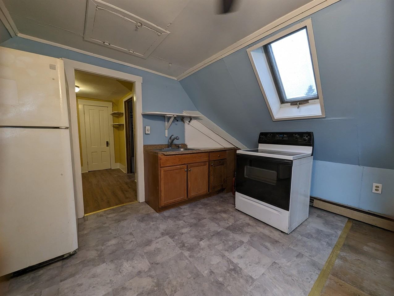 39 Perry Ave - Photo 5 of 16